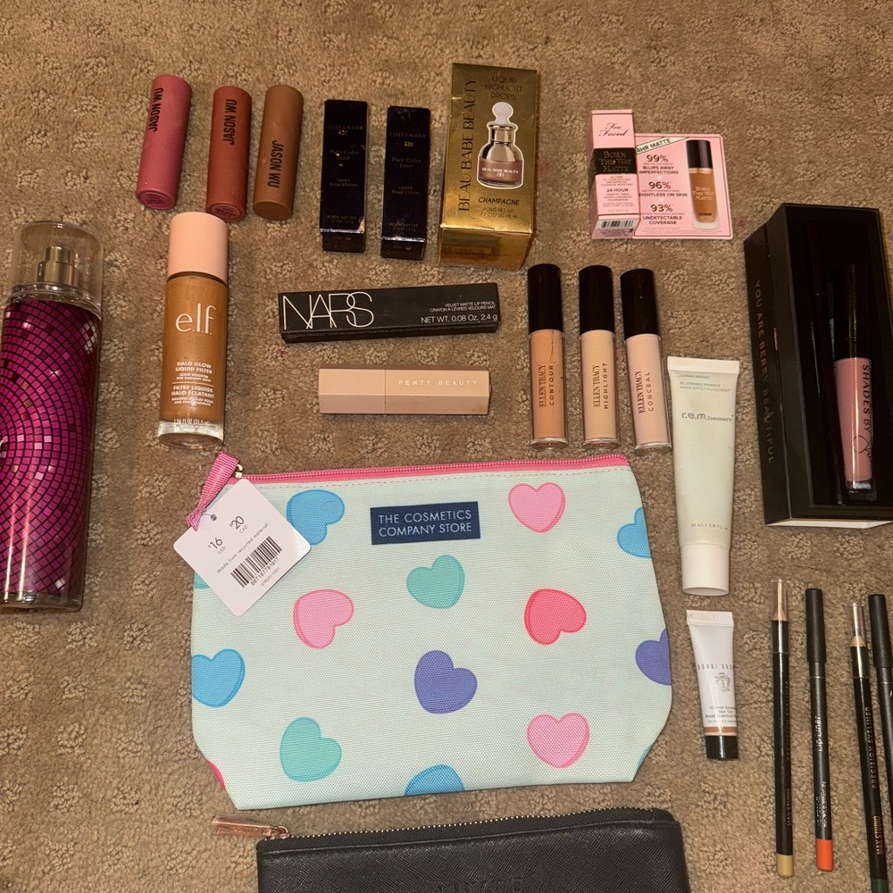 Heart Pattern Cosmetic Bag  makeup bundle